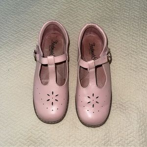 pink t strap t-strap mary janes footmates classic